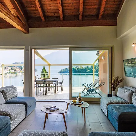 The View By Interhome *