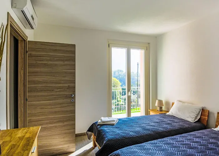 The View By Interhome *