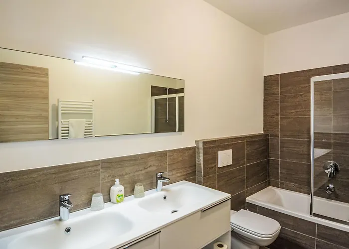 The View By Interhome * Isola Comacina